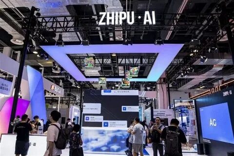 Китайский AI-рынок выходит на биржу: высокие оценки и проверка коммерцией